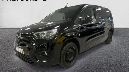 Svart Begagnad 2019 Opel Combo Van | 119 900 kr (Marknadspris)