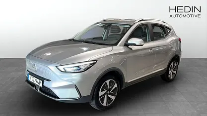 Grå Begagnad 2022 MG ZS Comfort Halvkombi | 234 900 kr (Marknadspris)