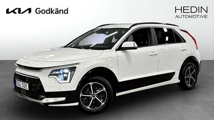 Vit Begagnad 2024 Kia Niro Advance SUV | 359 900 kr (Marknadspris)