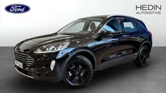Svart (black) Begagnad 2022 Ford Kuga Titanium SUV | 269 900 kr (Marknadspris)
