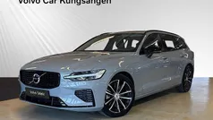 Grå Begagnad 2024 Volvo V60 Plus Kombi | 489 900 kr (Marknadspris)