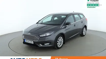 Grå Begagnad 2015 Ford Focus Titanium Kombi | 130 000 kr (Marknadspris)