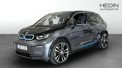 Grå (grey) Begagnad 2022 BMW i3 Comfort Edition Halvkombi | 229 900 kr (Marknadspris)