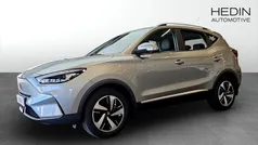 Grå (silver) Begagnad 2022 MG ZS Luxury Sedan | 249 900 kr (Bra pris)
