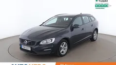 Grå Begagnad 2016 Volvo V60 Kinetic Kombi | 154 000 kr (Marknadspris)