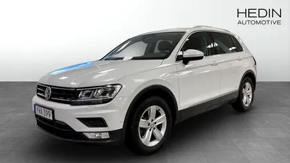 Vit Begagnad 2016 VW Tiguan SUV | 209 800 kr (Marknadspris)