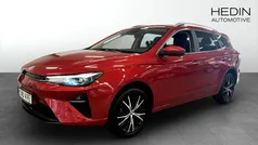 Röd (red) Begagnad 2022 MG MG5 EV Luxury Kombi | 229 900 kr (Marknadspris)