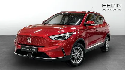 Svart Begagnad 2022 MG ZS Comfort Halvkombi | 214 900 kr