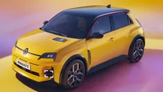 Ny 2025 Renault R5 Techno Halvkombi | 399 900 kr (Marknadspris)