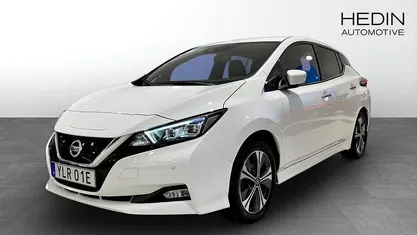 Vit Begagnad 2021 Nissan Leaf N-Connecta Halvkombi | 199 900 kr (Marknadspris)