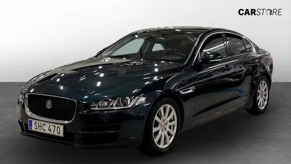 Grön Begagnad 2016 Jaguar XE Sedan | 134 900 kr (Marknadspris)