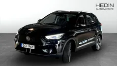 Svart (black) Begagnad 2022 MG ZS Luxury Sedan | 249 900 kr (Bra pris)