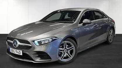 Grå Begagnad 2020 Mercedes A200 AMG line Sedan | 270 000 kr (Marknadspris)