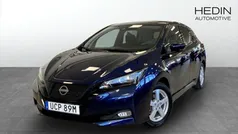 Mörkblå (blue) Begagnad 2023 Nissan Leaf N-Connecta Halvkombi | 209 900 kr (Marknadspris)