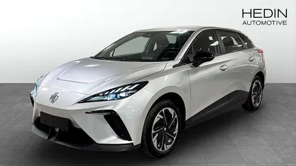 Begagnad MG MG4 EV 125 kW (170 HK) 2024 Halvkombi