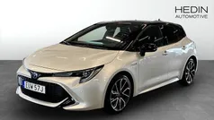 Silver Begagnad 2019 Toyota Corolla Halvkombi | 239 900 kr (Marknadspris)