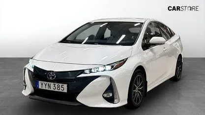 Begagnad 2017 Toyota Prius Executive Halvkombi | 184 900 kr