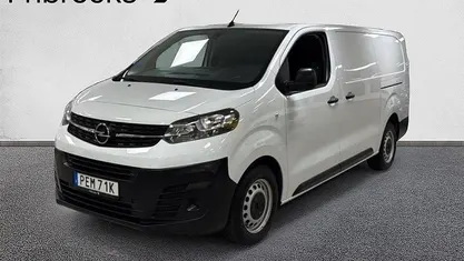 Vit Begagnad 2023 Opel Vivaro Business Minibuss | 362 375 kr (Marknadspris)