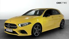 Gul (yellow) Begagnad 2019 Mercedes A180 AMG line Halvkombi | 209 900 kr (Superpris)