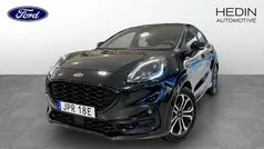 Svart Begagnad 2022 Ford Puma ST-Line SUV | 209 000 kr (Marknadspris)