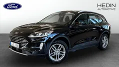 Svart (black) Begagnad 2022 Ford Kuga Titanium SUV | 244 900 kr (Marknadspris)