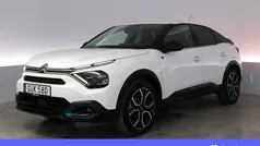 Vit Begagnad 2021 Citroën e-C4 Shine Halvkombi | 197 900 kr (Marknadspris)