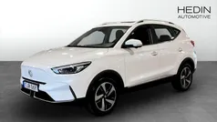 Vit (white) Begagnad 2022 MG ZS Luxury Sedan | 249 900 kr (Bra pris)