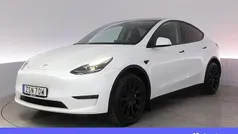 Vit Begagnad 2023 Tesla Model Y Long Range AWD SUV | 379 900 kr (Marknadspris)