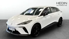 Vit (white) Begagnad 2023 MG MG4 EV Halvkombi | 249 900 kr (Marknadspris)
