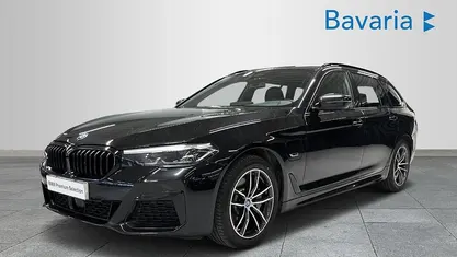 Svart Begagnad 2023 BMW 530e Shadowline Kombi | 458 700 kr (Dyr)