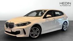 Begagnad 2022 BMW 118 M Sport Halvkombi | 238 700 kr (Marknadspris)