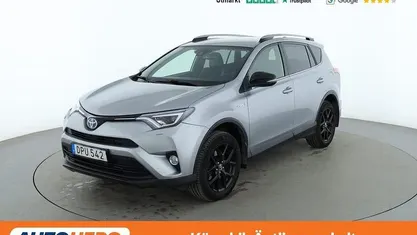 Silver Begagnad 2018 Toyota RAV4 Hybrid Edition SUV | 207 000 kr (Marknadspris)