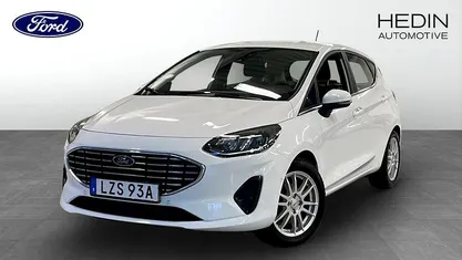 Vit Begagnad 2022 Ford Fiesta Titanium Halvkombi | 159 900 kr (Marknadspris)