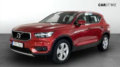 Röd (red) Begagnad 2018 Volvo XC40 Momentum SUV | 274 900 kr (Marknadspris)