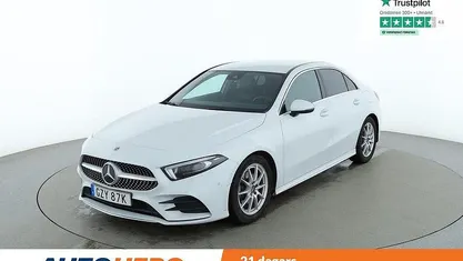 Vit Begagnad 2020 Mercedes A200 AMG line Sedan | 238 000 kr (Superpris)