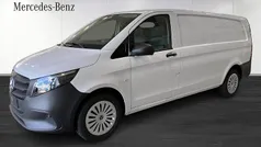 Svart Ny 2025 Mercedes Vito Minibuss | 487 270 kr (Superpris)