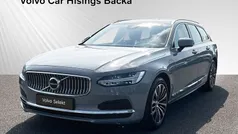 Grå Begagnad 2023 Volvo V90 Core Kombi | 459 900 kr (Marknadspris)