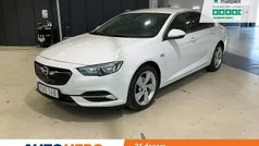 Vit Begagnad 2017 Opel Insignia Sport Halvkombi | 122 000 kr (Marknadspris)