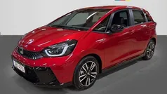 Premium crystal red metallic Ny 2025 Honda Jazz Advance Halvkombi | 314 800 kr (Marknadspris)