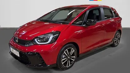 Premium crystal red metallic Ny 2025 Honda Jazz Advance Halvkombi | 314 800 kr (Marknadspris)
