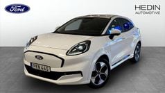 Vit (white) Ny 2025 Ford Puma Gen-E Halvkombi | 394 900 kr (Marknadspris)