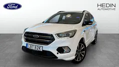 Vit (white) Begagnad 2019 Ford Kuga ST-Line SUV | 189 990 kr (Marknadspris)
