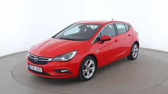 Röd Begagnad 2015 Opel Astra Dynamic Halvkombi | 110 000 kr (Marknadspris)