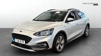 Silver Begagnad 2021 Ford Focus Active Halvkombi | 172 900 kr (Marknadspris)