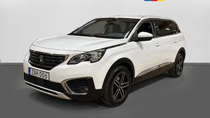 Vit Begagnad 2017 Peugeot 5008 Allure SUV | 199 500 kr (Marknadspris)