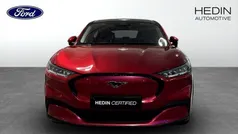 Röd (red) Begagnad 2021 Ford Mustang Mach-E Standard Range SUV | 379 900 kr (Marknadspris)