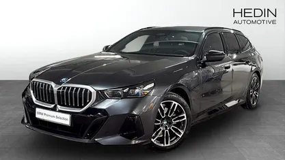 Begagnad BMW 530e M Sport 190 HK (139 kW) 2025 Grå Kombi