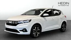 Vit (white) Ny 2025 Dacia Sandero Expression Halvkombi | 219 900 kr (Bra pris)