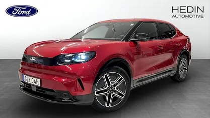 Röd (red) Begagnad 2024 Ford Capri Premium SUV | 599 000 kr (Marknadspris)