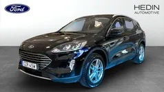 Svart (black) Begagnad 2022 Ford Kuga Titanium SUV | 234 900 kr (Bra pris)